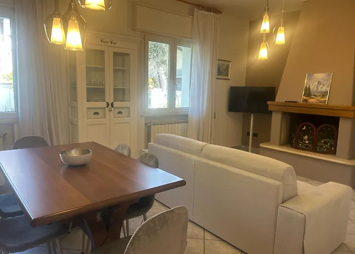 Cv005 - Nuovo Bilocale Con Aria Condizionata チェルヴィア